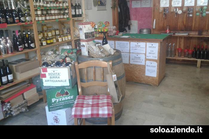 Vendita Commercio al dettaglio solo alimentare ENOTECA VINI SFUSI  a Vaprio d'Adda (MI)