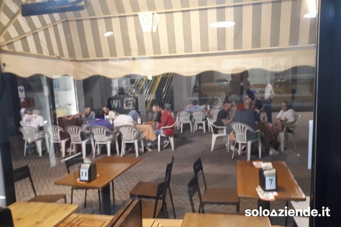 Vendita Attivita' artigianali alimentari e non PIADINERIA ARTIGIANALE - HAMBURGHERIA a Ferrara (FE)