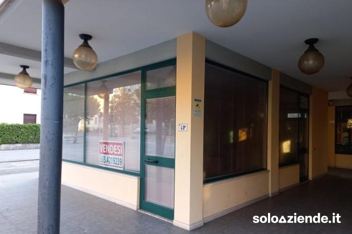 Vendita Immobili uso ufficio - ambulatorio UFFICIO PIANO TERRA FRONTE STRADA ZONA CENTRALE a Dueville (VI)