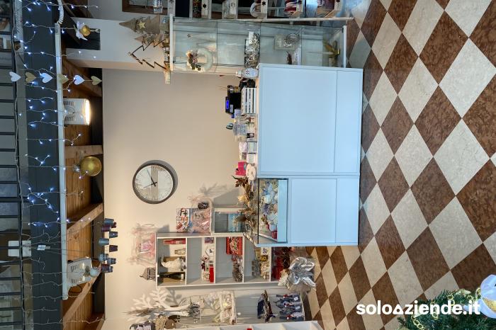 Vendita Commercio al dettaglio non alimentare NEGOZIO BOMBONIERE ARTICOLI REGALO a Spinea (VE)