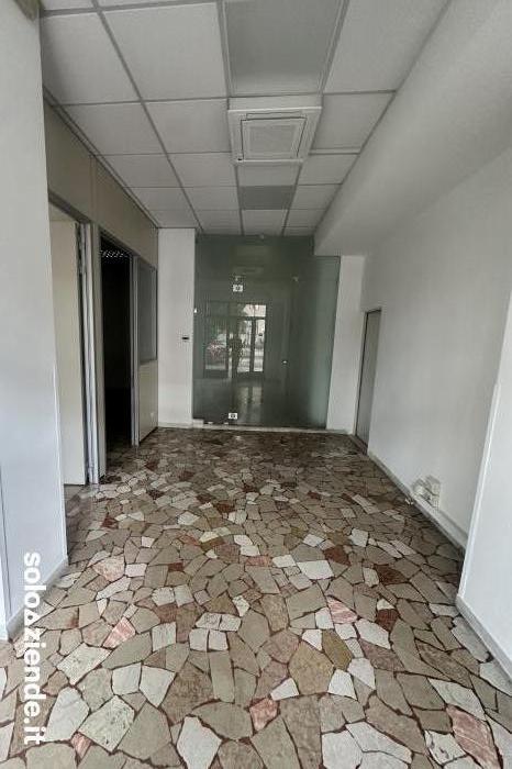 NEGOZIO A REDDITO IN VENDITA A MESTRE - Soloaziende.it