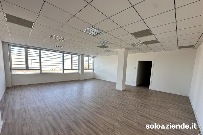 UFFICIO IN AFFITTO A RONCADE - Soloaziende.it