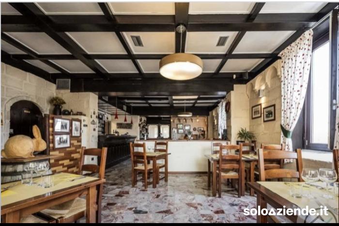 Vendita Ristoranti VENDO INTERO IMMOBILE CON ANNESSO RISTORANTE  a Sumirago (VA)