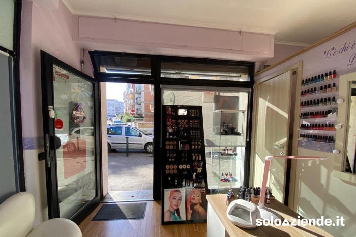 Vendita Attivita' artigianali alimentari e non  VENDESI CENTRO ESTETICO E NAILS AVVIATO a Roma (RM)