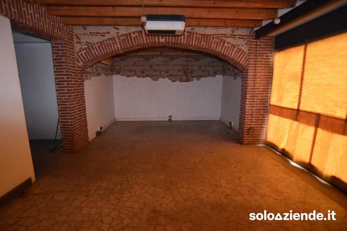 Vendita Locali commerciali e artigianali NEGOZIO SEMICENTRALE A VICENZA a Vicenza (VI)
