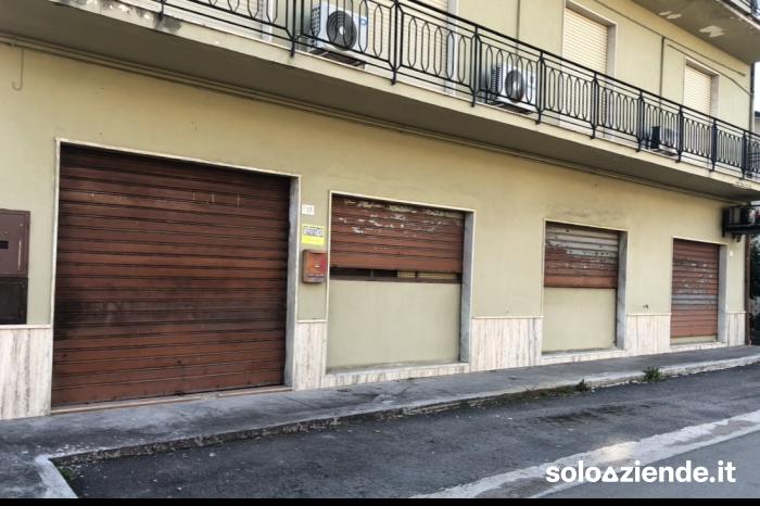 Vendita Locali commerciali e artigianali LOCALE PIAN TERRENO ACCESSIBILE DA STRADA a Pietramelara (CE)