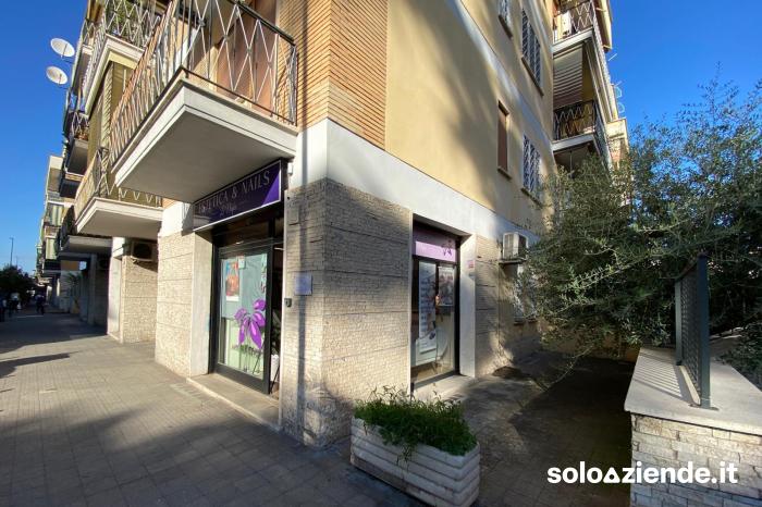Vendita Attivita' artigianali alimentari e non  VENDESI CENTRO ESTETICO E NAILS AVVIATO a Roma (RM)