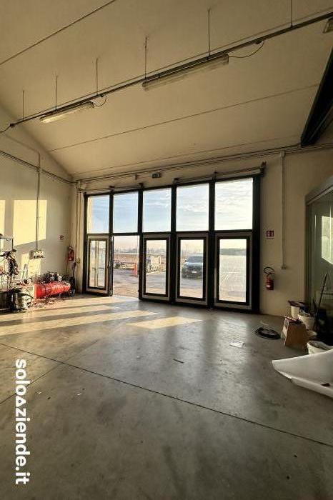 Affitto Fabbricati industriali - Capannoni CAPANNONE IN AFFITTO A MIRA  a Mira (VE)