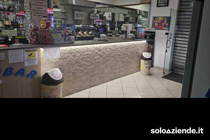 Vendita Bar VENDO ATTIVITÀ DI BAR PASTICCERIA. a Ancona (AN)