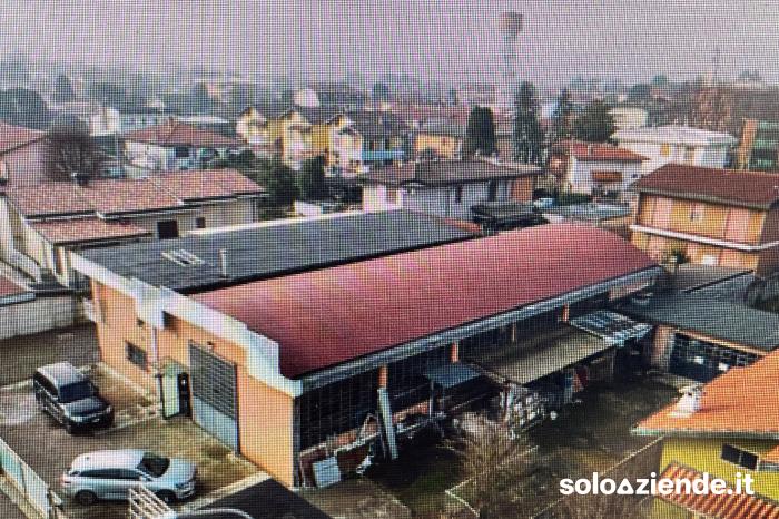 Vendita Fabbricati industriali - Capannoni CAPANNONE   AREA CORTILIZIA   APPARTAMENTO a Santo Stefano Ticino (MI)