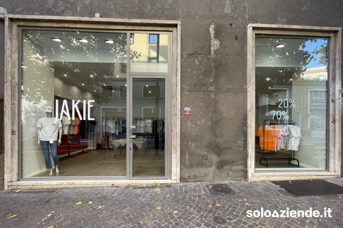 Vendita Commercio al dettaglio non alimentare STORE ABBIGLIAMENTO a Viterbo (VT)