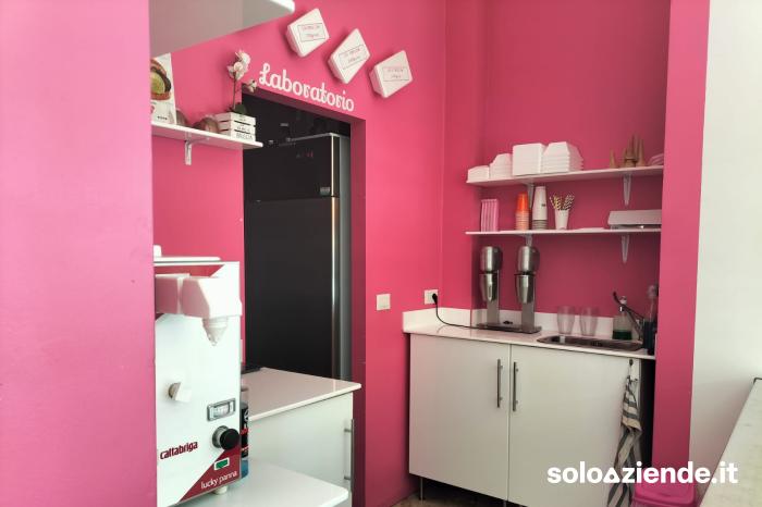 Vendita Locali commerciali e artigianali GELATERIA  AVVIATA a San Giuliano Milanese (MI)