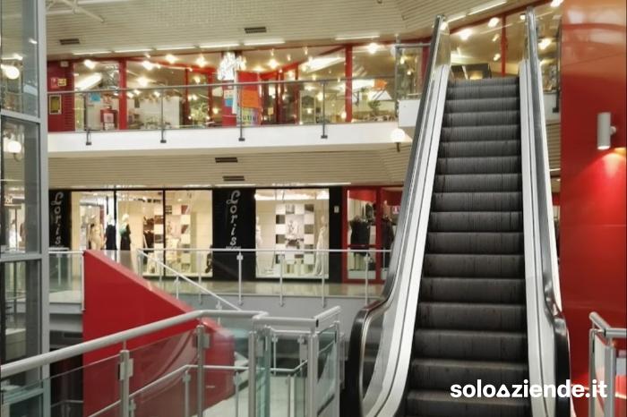 Vendita Servizi vari NEGOZIO COMMERCIALE IN CENTRO COMMERCIAL a Bussolengo (VR)