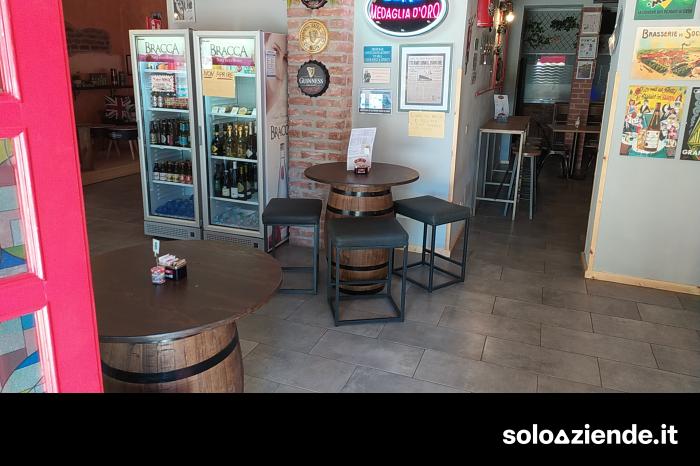 Vendita Bar PUB-BIRRERIA COMPLETAMENTE NUOVO a Marcignago (PV)
