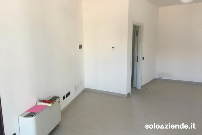 Affitto Immobili uso ufficio - ambulatorio NEGOZIO/UFFICIO IN AFFITTO O VENDITA a Viano (RE)