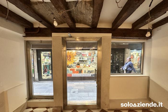 NEGOZIO IN AFFITTO A VENEZIA ZONA SAN MARCO - Soloaziende.it