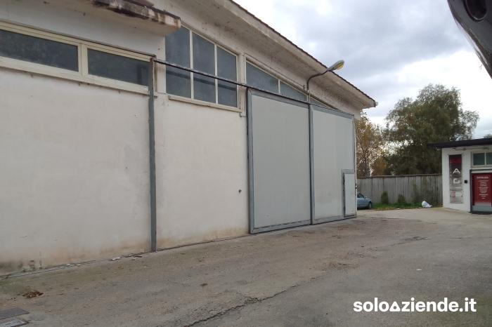 Affitto Fabbricati industriali - Capannoni CAPANNONE COMMERCIALE E INDUSTRIALE a Castel Volturno (CE)