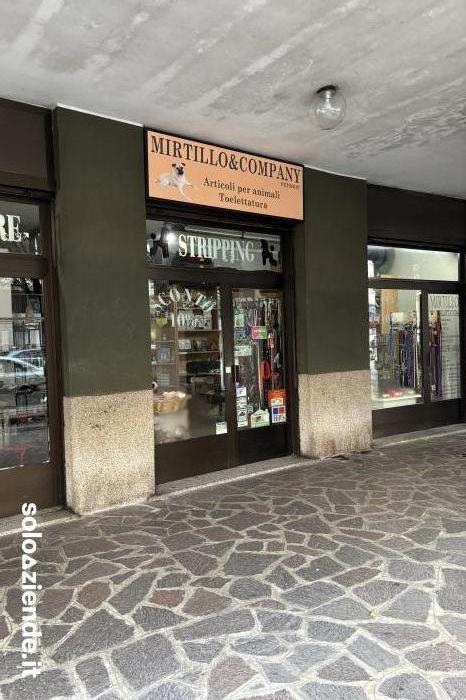 Vendita Commercio al dettaglio non alimentare ARTICOLI ANIMALI TOELETTATURA a Milano (MI)
