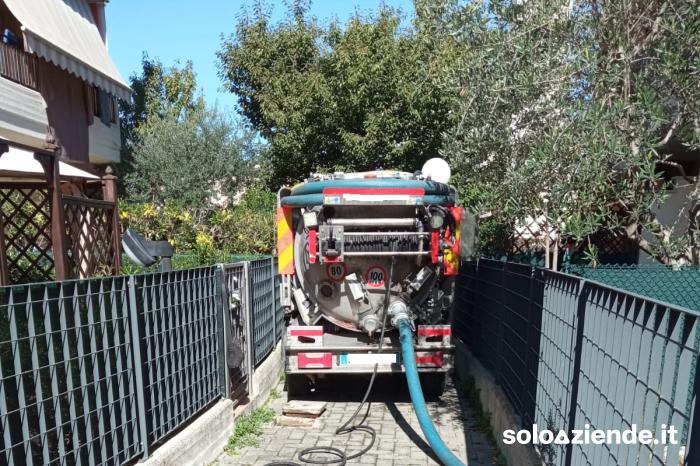 Vendita Servizi vari AZIENDA DI AUTOSPURGHI a Pesaro (PU)