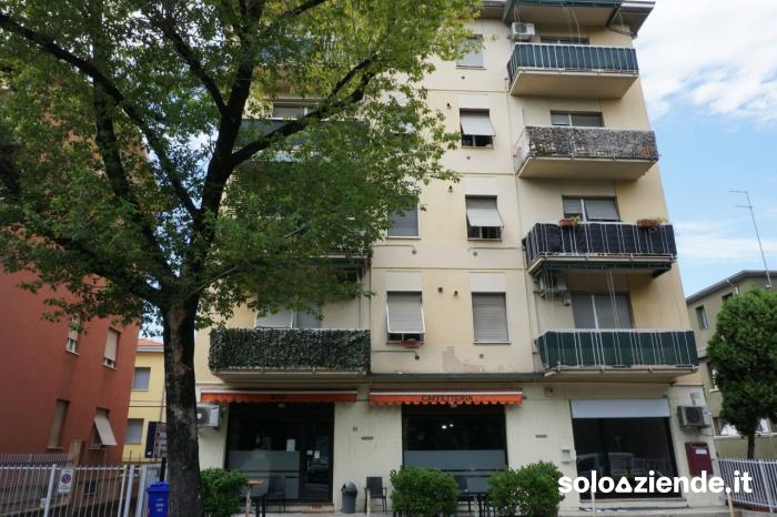 Vendita Bar ATTIVITA’ COMMERCIALE – BAR BEN AVVIATO a Parma (PR)