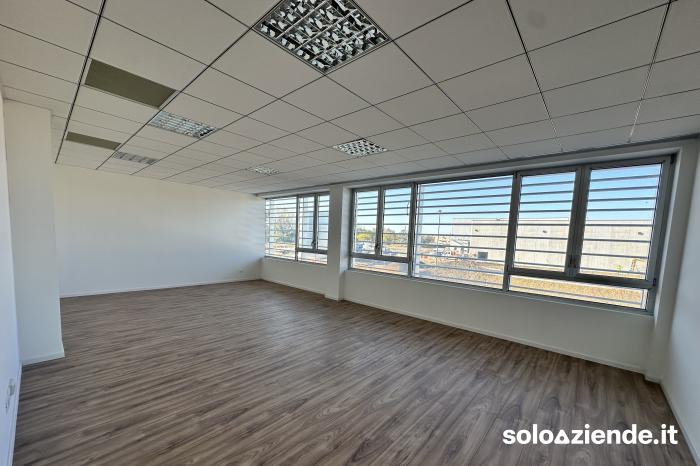 UFFICIO IN AFFITTO A RONCADE - Soloaziende.it