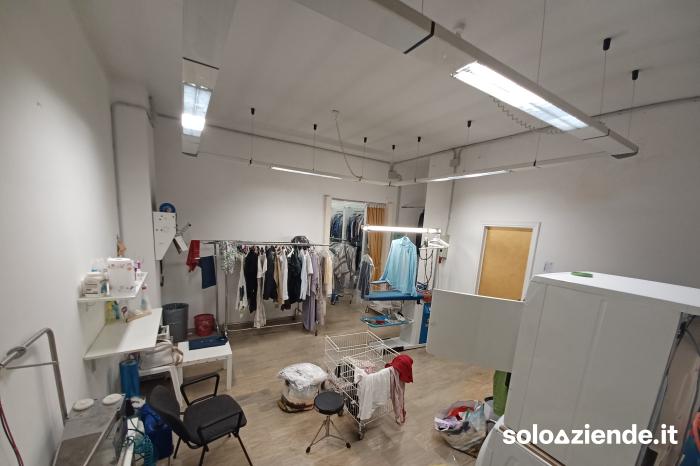 Vendita Attivita' artigianali alimentari e non LAVANDERIA ARTIGIANALE a Rovigo (RO)