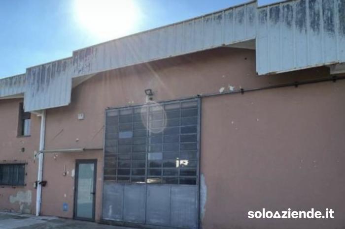 Vendita Fabbricati industriali - Capannoni CAPANNONE ARTIGIANALE a Santo Stefano Ticino (MI)