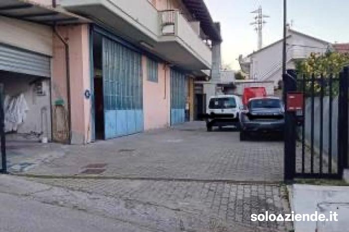 Affitto Locali commerciali e artigianali AFFITTASI CAPANNONE PESCARA COLLI a Pescara (PE)