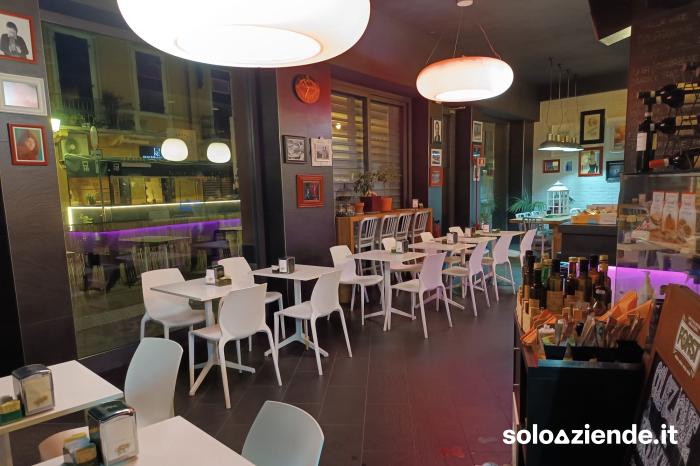 Vendita Bar CEDESI BAR/BISTROT IN CENTRO AD ALASSIO a Alassio (SV)
