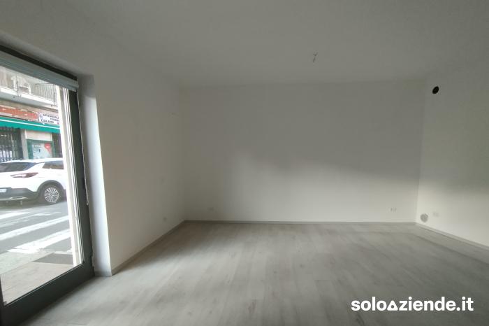 Affitto Locali commerciali e artigianali PICCOLO NEGOZIO O UFFICIO  a Varazze (SV)