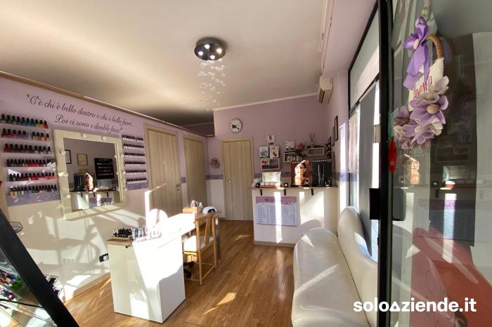 Vendita Attivita' artigianali alimentari e non  VENDESI CENTRO ESTETICO E NAILS AVVIATO a Roma (RM)