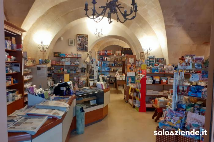 Vendita Commercio al dettaglio non alimentare VENDITA CARTOLIBRERIA RIVENDITA GIORNALI a Gravina in Puglia (BA)
