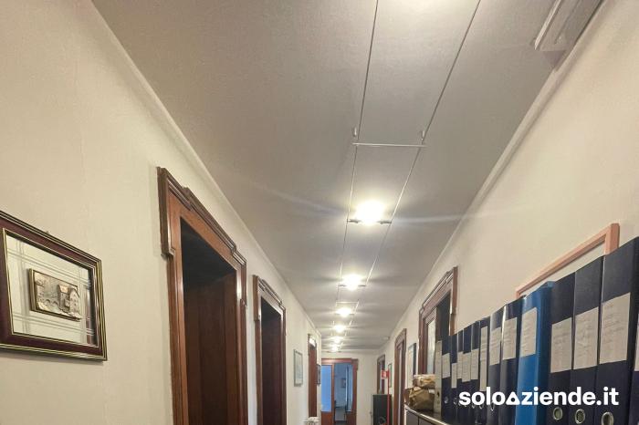 Affitto Immobili uso ufficio - ambulatorio LOCALE COMMERCIALE IN PALAZZO D'EPOCA a Ancona (AN)