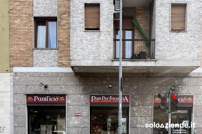 Vendita Commercio al dettaglio solo alimentare PANIFICIO PAN PER FOCACCIA  a Cormano (MI)