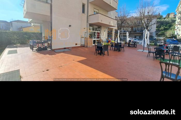 Vendita Bar BAR/GELATERIA/TAVOLA CALDA E FREDDA a Albenga (SV)