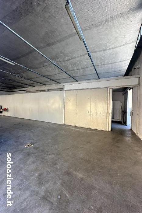 CAPANNONE CON SCOPERTO IN AFFITTO A MESTRE Venezia (VE) - Soloaziende.it