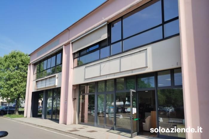 Vendita Locali commerciali e artigianali VENDITA DI IMMOBILE COMMERCIALE ATTUALMENTE A REND a Sassuolo (MO)