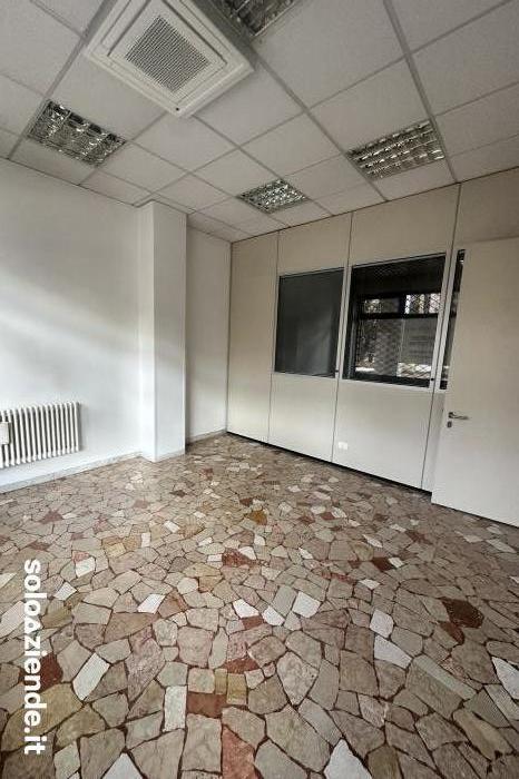 NEGOZIO MESTRE CORSO DEL POPOLO 141 - Soloaziende.it
