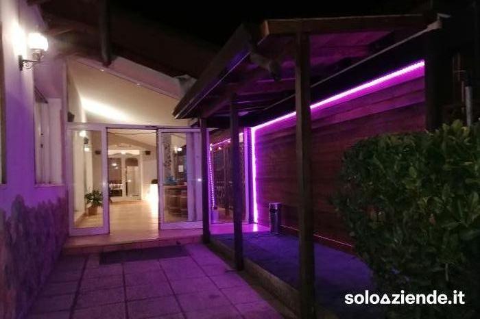 Vendita Ristoranti RISTORANTE PIZZERIA STEAKHOUSE CON ABITAZIONI  a Salara (RO)