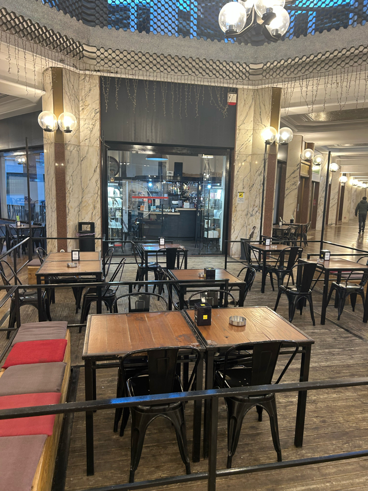 Vendita Bar VENDITA ATTIVITÀ COMMERCIALE  a Varese (VA)