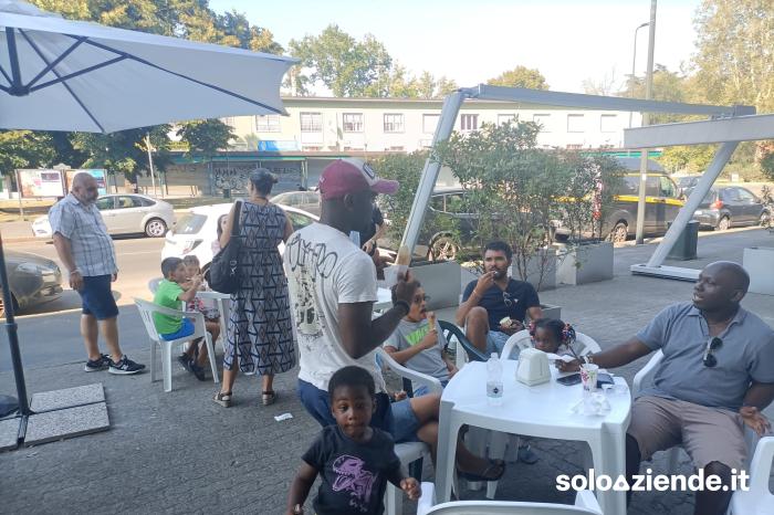 Vendita Commercio al dettaglio solo alimentare VENDESI GELATERIA MILANO (MI) a Milano (MI)