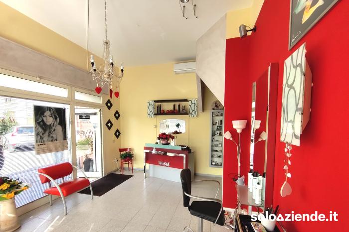 Vendita Servizi vari IN VENDITA NEGOZIO / UFFICIO / STUDIO / SHOW-ROOM a Silea (TV)
