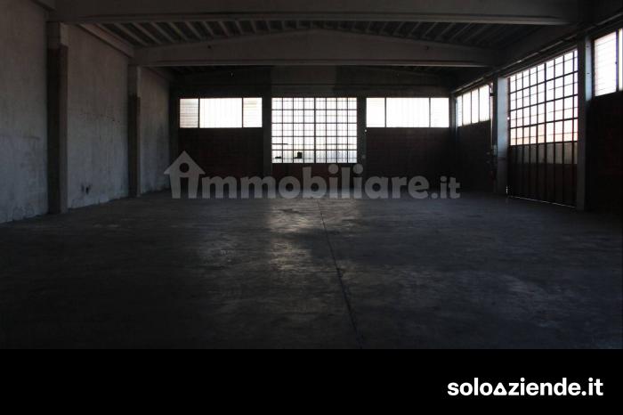 Affitto Fabbricati industriali - Capannoni LOCALI PER DEPOSITO MERCI LIBERI SUBITO A MILANO a Pero (MI)